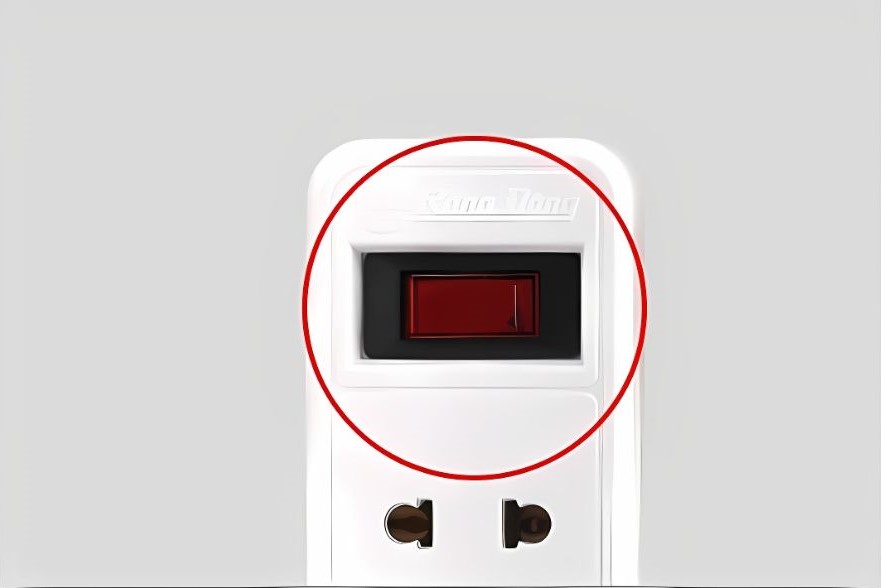 Ổ cắm đa năng 2m Rạng Đông OC05.V2 thiết kế đèn báo đỏ