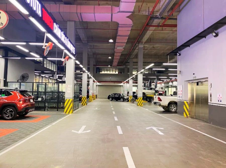 Elmall triển khai giải pháp chiếu sáng xưởng kỹ thuật oto Toyota Hùng Hải - Dự án đèn LED Rạng Đông