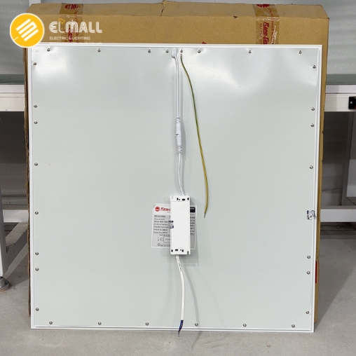 ảnh thật mặt sau đèn p08 600x600 50w