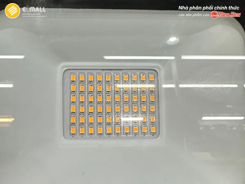 Đèn pha CP06 50W sử dụng Chip LED Samsung