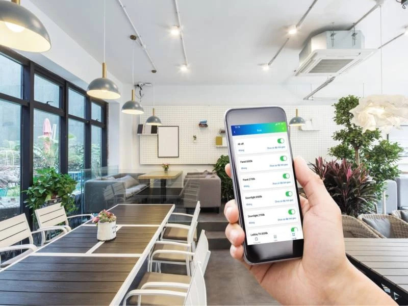 Đèn LED âm trần 10/9W AT18 kết nối Bluetooth Mesh dễ dàng điều khiển nhiều đèn cùng lúc chỉ bằng smartphone hoặc remote