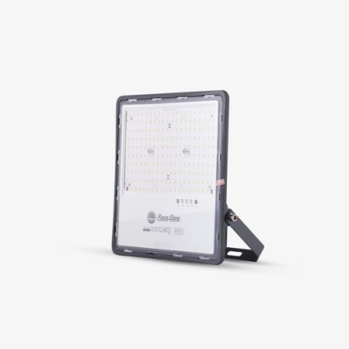 Đèn LED pha năng lượng mặt trời Rạng Đông CP03 sl RAD 400W V2 góc nghieng 1